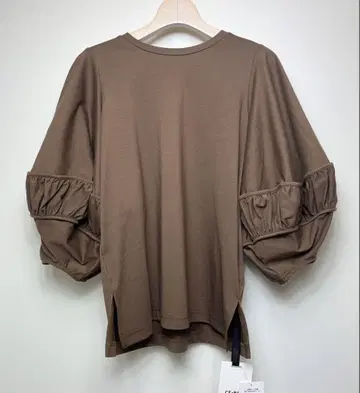 새상품 araara 아라아라 볼륨 슬리브 상의 25SS