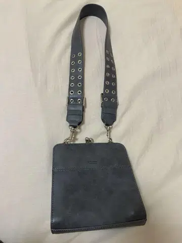 MOUSSY 숄더백 블랙