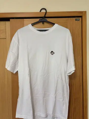 XLARGE 화이트 티셔츠 L 사이즈