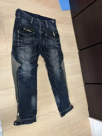 PPFM 다크 블루 슬림 핏 데님 팬츠