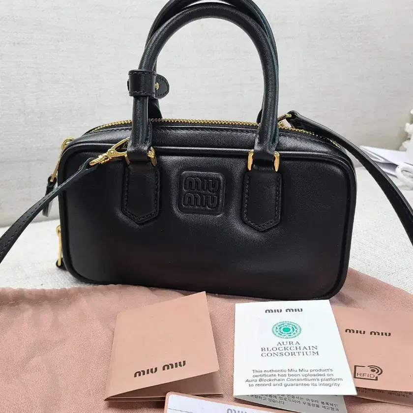 アウトレット特価【MIUMIU】NAPPA LAMINATA バック 5BP088 2CT4 miu ミュウミュウ ハンドバッグ 2WAY ARCADIE MATELASSE NAPPA