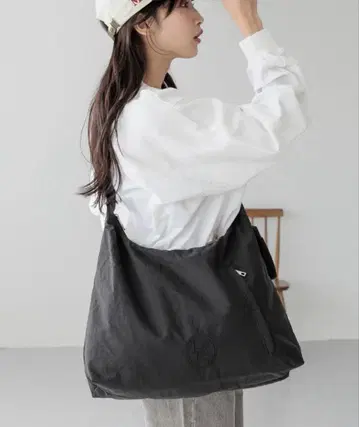 로리즈팜 파우치 숄더