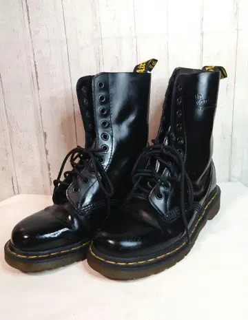 Dr.Martens 닥터마틴 10홀 25cm
