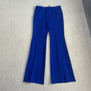 DSQUARED2 파란색 플레어 팬츠 센터 프레스