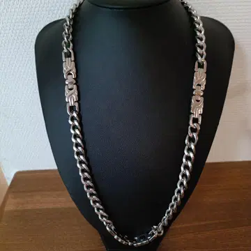 페레발렌티노 실버 컬러 키헤이 팔찌 37712