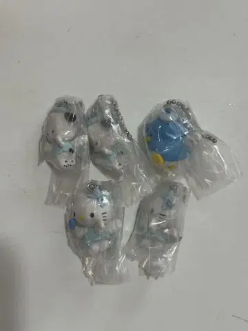 꿈꾸는 엔젤 스윙 2 키티 포차코 턱시도 샘 가챠가챠