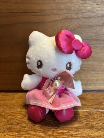 유니버설 스튜디오 재팬 헬로키티 봉제 인형 키링