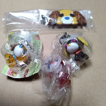 차 개 메지루시 액세서리 3개와 헤어핀 1개