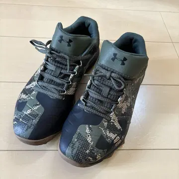언더아머 야구 트레이닝 슈즈 카모플라쥬 27cm