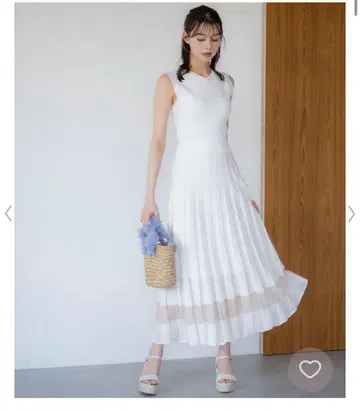 노엘라 택 포함 새상품 카라 부착 니트 원피스