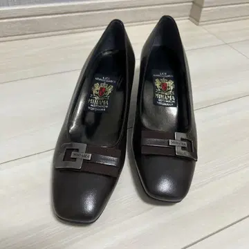 MIHAMA 다크 브라운 펌프스