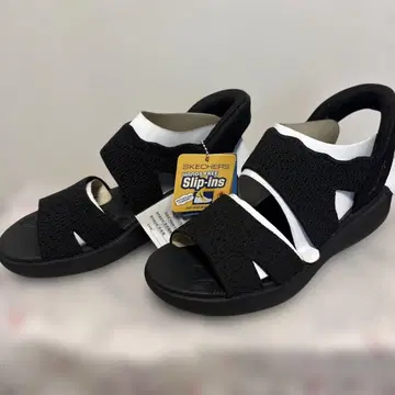 스케쳐스 슬립인 샌들 23cm