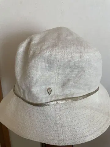 헬렌 카민스키