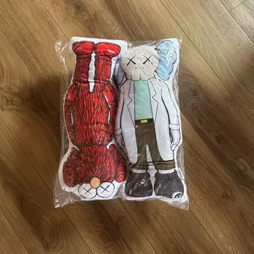 Kaws 스타일 봉제 인형 2개 세트