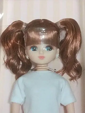 리카짱 2025년 스프링 컬렉션 온화한 모델