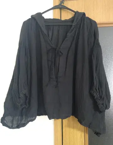 nest Robe 네스트로브 린넨 거즈 블라우스 블랙 새상품급