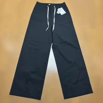 MACPHEE 블랙 와이드 팬츠 택 부착