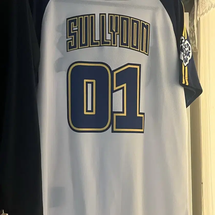 新品未開封 NMIXX ソリュン baseball ユニフォーム グッズ MD NMIXX | 엔믹스 Nmixx Baseball Uniform Sullyoon wts on