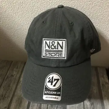47 N&N Store 차콜 캡 모자