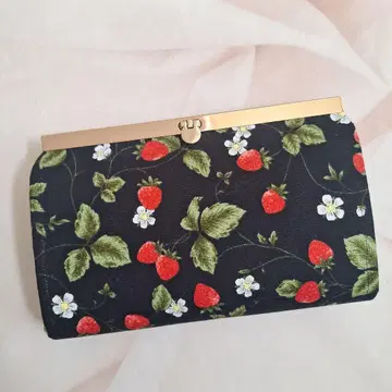 딸기 무늬 절약형 장지갑 패브릭 소재 문진 금구