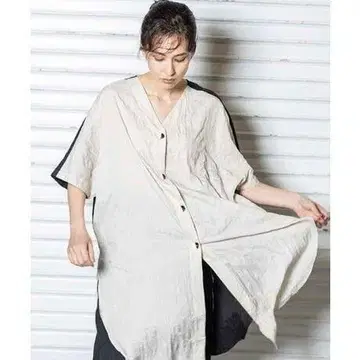 새상품급 오즈모시스 2WAY 와셔 블라우스