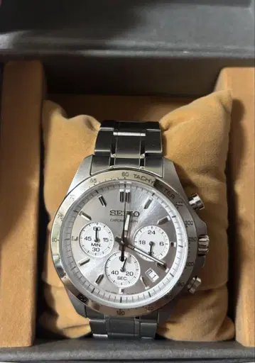 정가 3만 엔, 배터리 교환 완료] SEIKO 크로노그래프 손목시계 실버