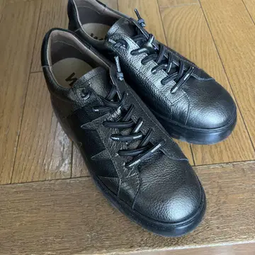 브라운 가죽 통굽 스니커즈