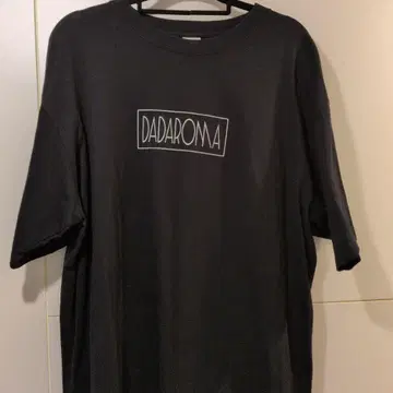 DADAROMA 블랙 티셔츠