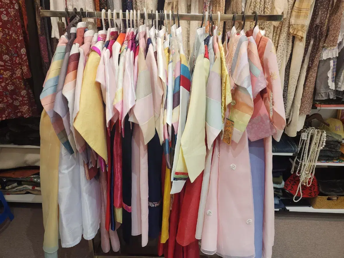 New) Children's Hanbok, 31 Pieces Total, Hanger Clearance