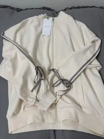 OLIVE des OLIVE 아이보리 집업 자켓 F 사이즈