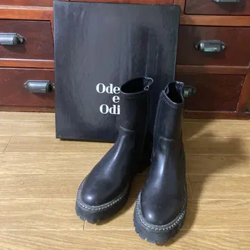 Odette e Odile 블랙 사이드 고어 부츠