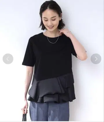 새상품급 INDIVI 러셀 프릴 탑 블랙 38 M