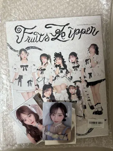 FRUITS ZIPPER 팬들을 위한 책 by LARME