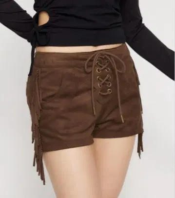 LAGUA GEM FRINGE LACE UP 숏 팬츠