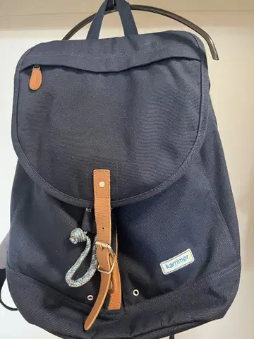 karrimor 네이비 백팩