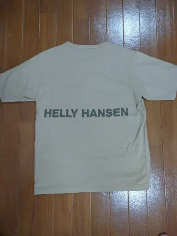 HELly Hansen 헬리한센 베이지 티셔츠 WL