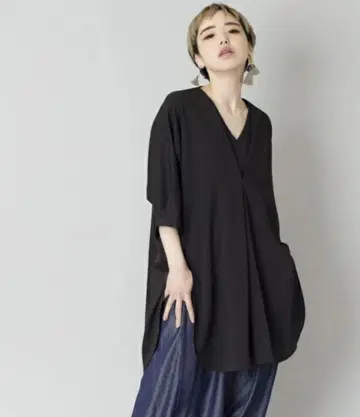 새상품급 프론트 턱 롱 블라우스 오즈모시스 (OSMOSIS)