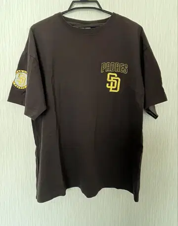 PADRES 로고 티셔츠 브라운