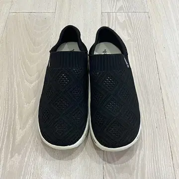 마레 에어로 블랙 슬립온