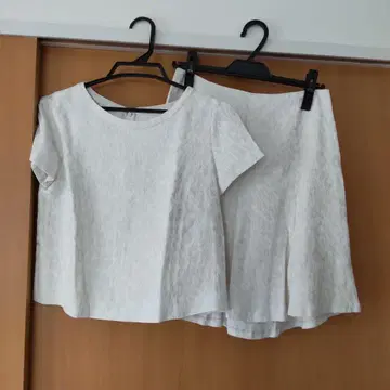 UNTITLED 스커트 셋업