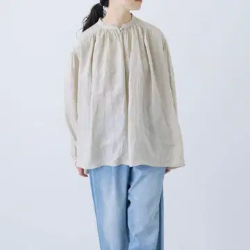 카구레 25SS 린넨 스모크 블라우스