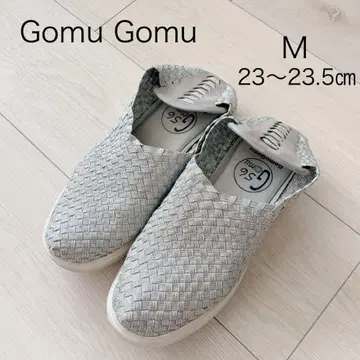 Gomu Gomu 고무고무 M 사이즈 실버 컬러 통굽 슬립온