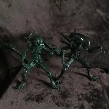 프레데터 피규어