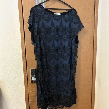 TSUMORI CHISATO 블랙 자수 드레스