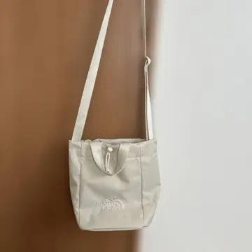 노스페이스 숄더백