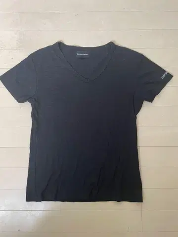 엠포리오 아르마니 EMPORIO ARMANI 티셔츠 블랙 보더 무늬