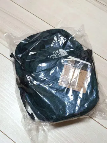 더 노스 페이스 볼더 미니 숄더백 새상품 미사용