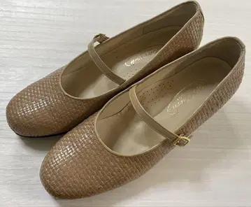 풋 라이프 야마모토 여성용 펌프스 3E 24cm 브라운 베이지