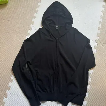 띠어리 블랙 후드 부착 집업 후드티