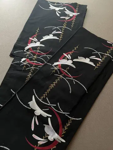 면 홍매화 유카타 블랙 베이스에 토끼 레트로